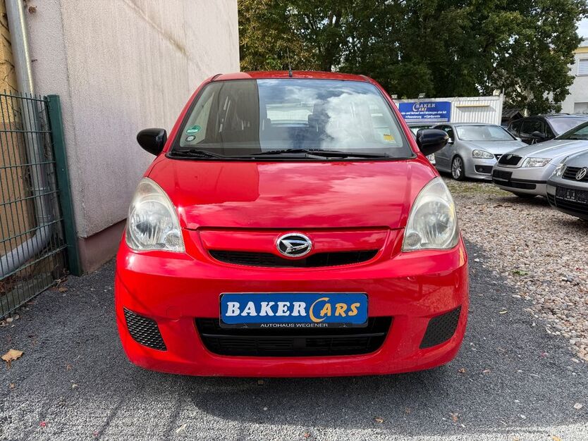 Daihatsu Cuore 92.000 km 3.490 € Berlin 12307