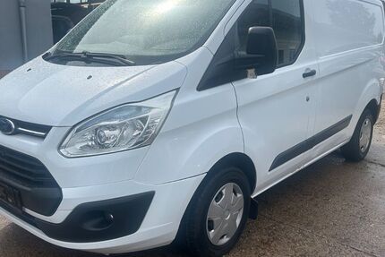 Ford Transit Custom 142.000 km 7.900 &euro; Groß Kreutz 14550