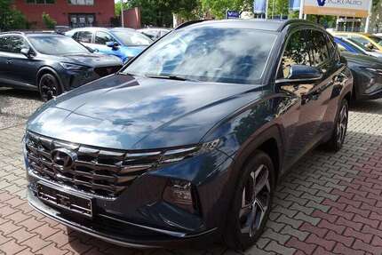 Hyundai TUCSON 72.647 km 25.900 € Berlin 12359