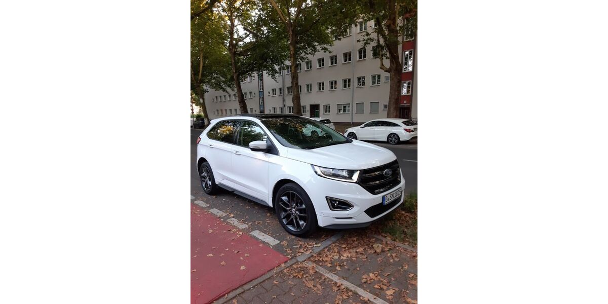 Ford Edge 215.000 km 13.900 &euro; Berlin 12249