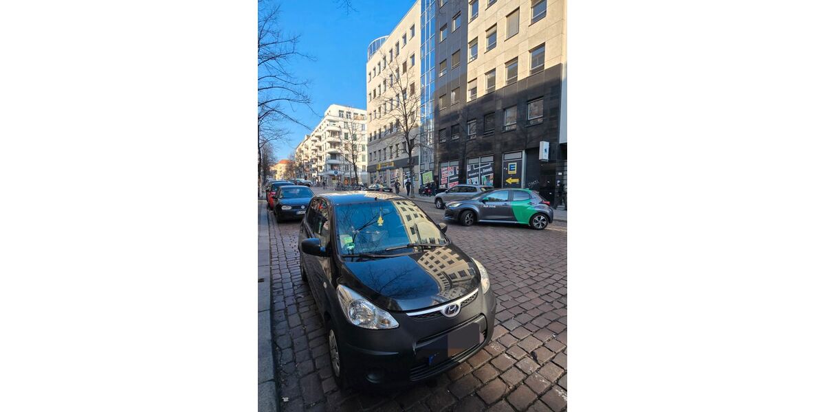 Hyundai i10 206.000 km 1.799 &euro; Berlin 10247