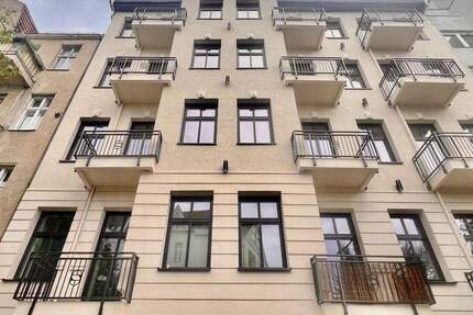 Altbaucharme trifft modernes Wohngefühl - Ihr neues Zuhause in Steglitz 1 zimmer