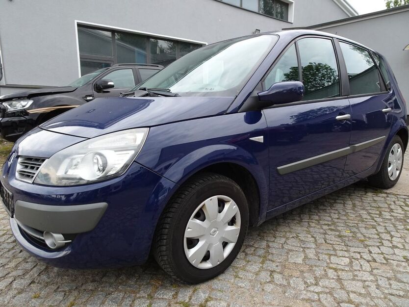 Renault Scenic 270.348 km 990 € Falkensee 14612