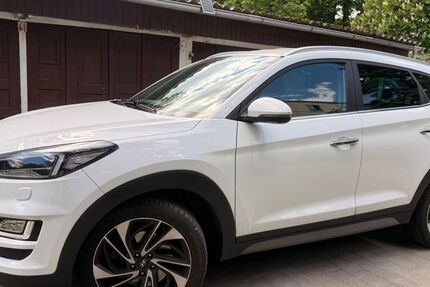 Hyundai TUCSON 109.750 km 15.499 &euro; Potsdam 14473
