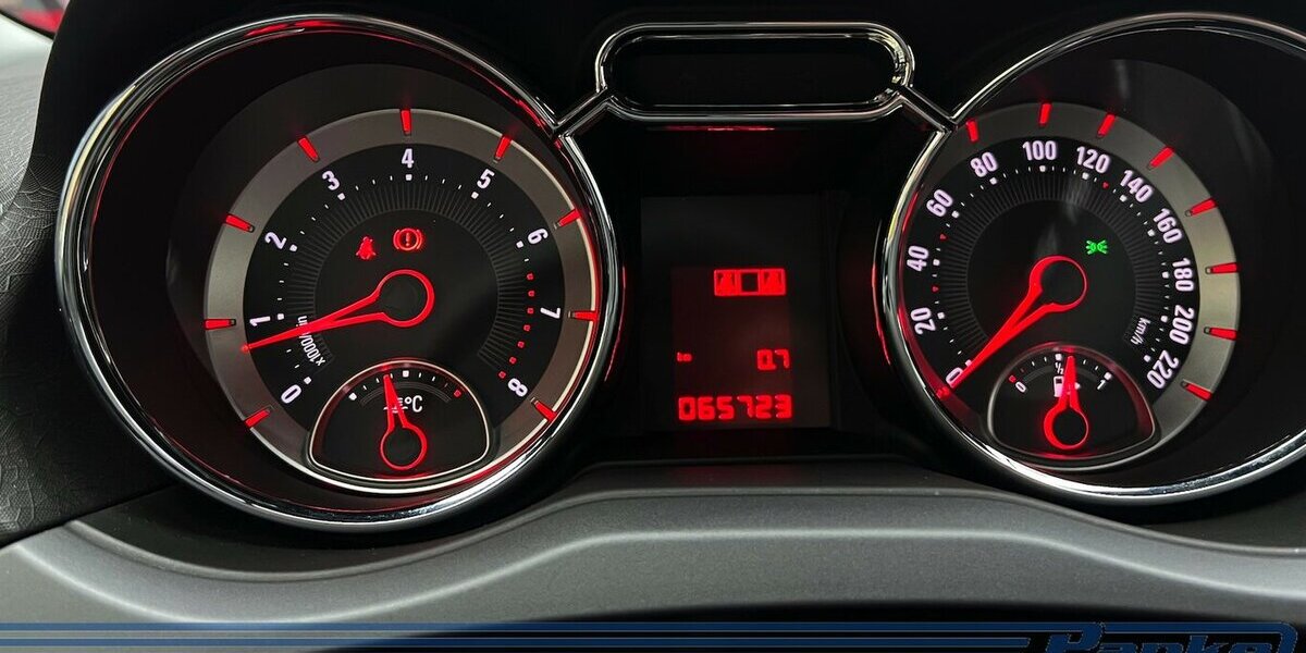 Opel Adam Basis*Tel.*Klima*USB*Chrom*City*3-Tür* 65.723 km 6.990 &euro; Berlin 13187