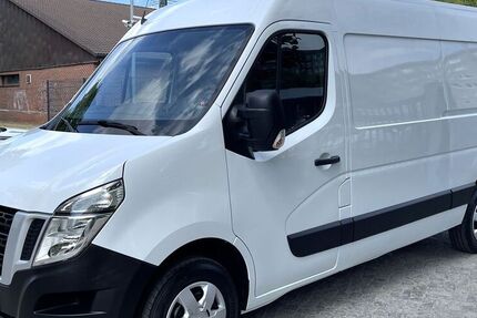 Nissan NV400
