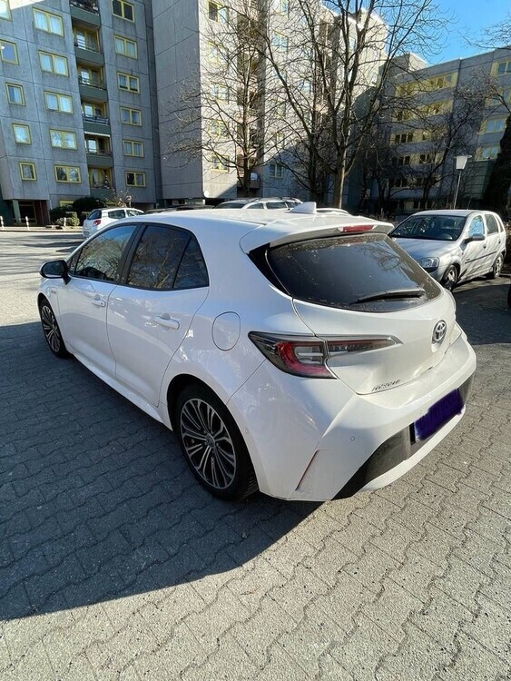 Toyota Corolla 38.500 km 20.500 € Berlin 10178