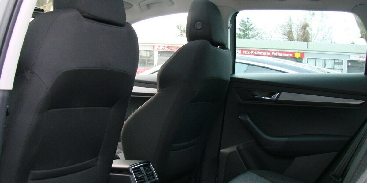 Skoda Karoq 1,5TSi Clever ACC 360° LED Pano AHK 56.303 km 24.980 &euro; Falkensee 14612