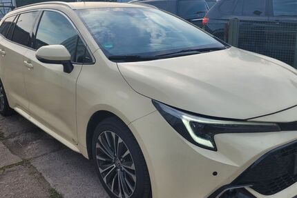 Toyota Corolla 160.340 km 16.900 &euro; Berlin 12277