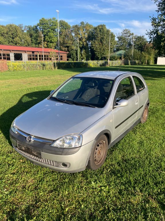 Opel Corsa 98.460 km 950 € Ludwigsfelde 14974