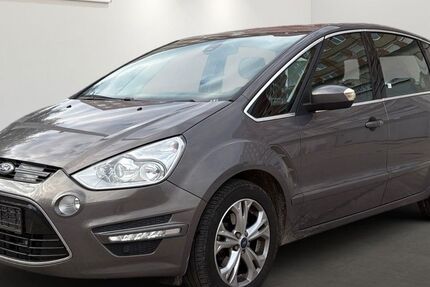 Ford S-Max 259.940 km 4.599 € Berlin 12681