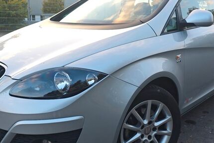 Seat Altea 133.114 km 4.499 &euro; Berlin 13158