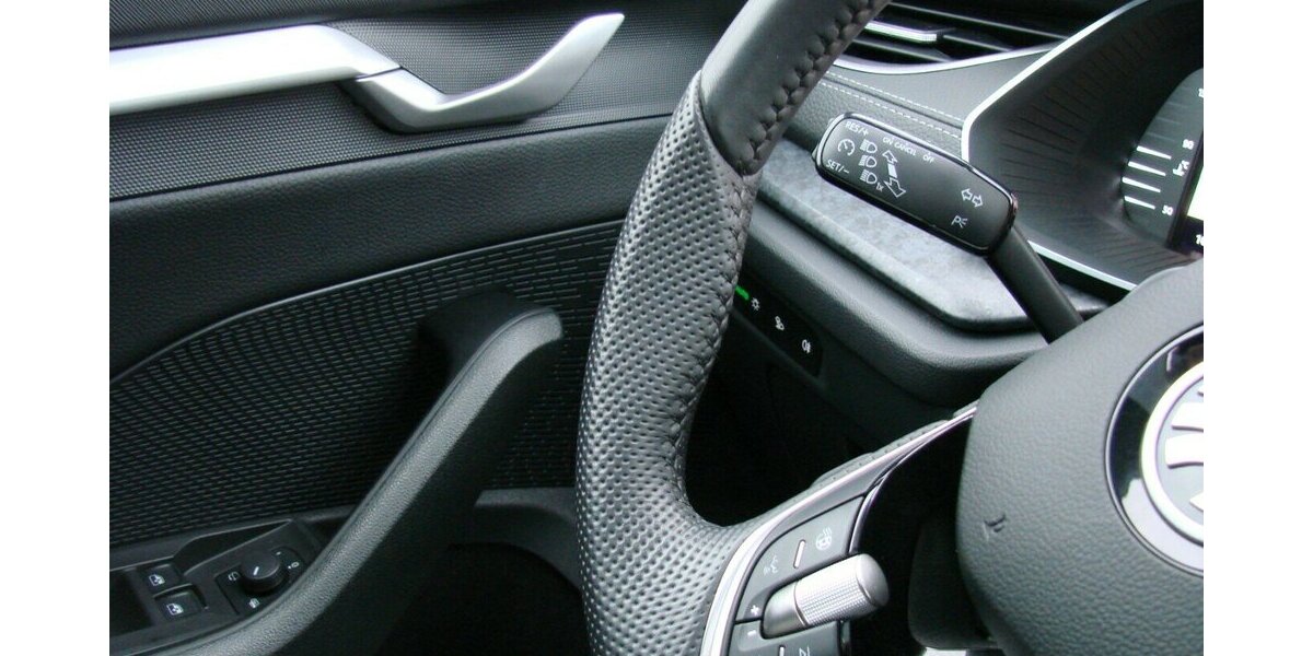 Skoda Octavia 2,0TDI Selection Leder Pano ACC Standheizu 15.681 km 33.980 &euro; Falkensee 14612