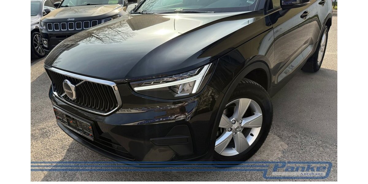 Volvo XC40 Essential 2WD 8G*LED*Virtuall*PDC*BT*Tempo* 15.156 km 26.990 &euro; Berlin 13187