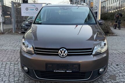 VW Touran 209.000 km 8.699 &euro; Berlin 10553