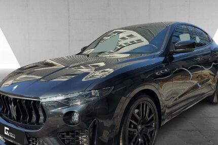 Maserati Levante 44.770 km 71.990 &euro; Berlin 10587