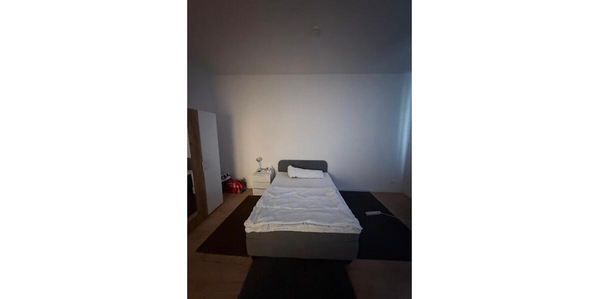 Wohnung in Potsdam (Zeppelinstraße) abzugeben – inkl. Einbauküche 1 zimmer