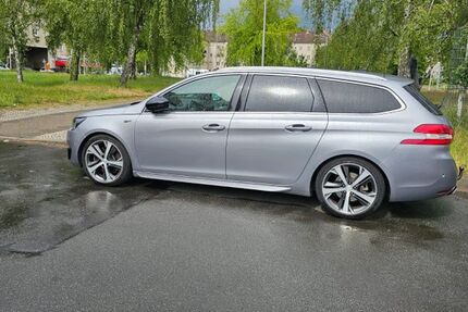 Peugeot 308 122.000 km 11.750 &euro; Berlin 13439