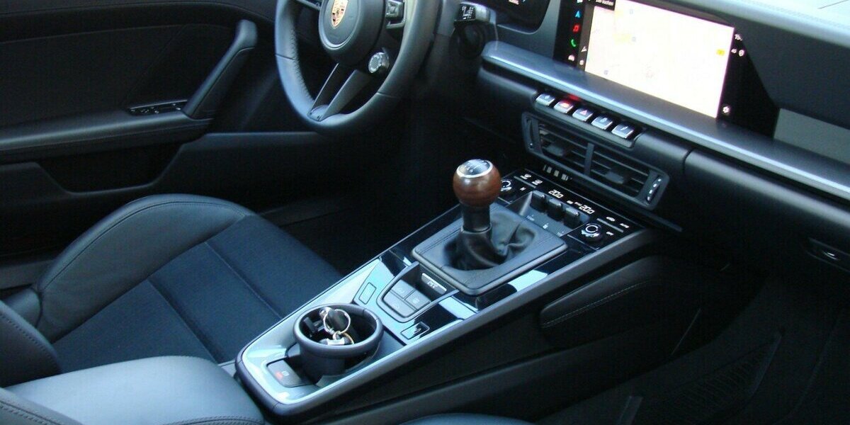 Porsche 992 .2 Carrera T Sport-Design Matrix Pano 360º BOS 8.426 km 129.980 &euro; Falkensee 14612