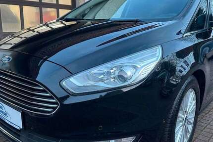 Ford Galaxy 103.374 km 17.980 € Berlin 13059