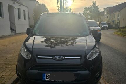 Ford Tourneo Connect 148.396 km 11.450 € Berlin 12309