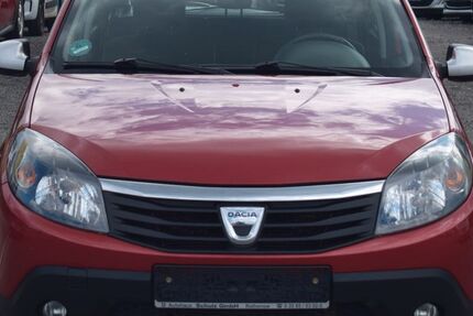 Dacia Sandero 132.000 km 4.699 &euro; Berlin 13597