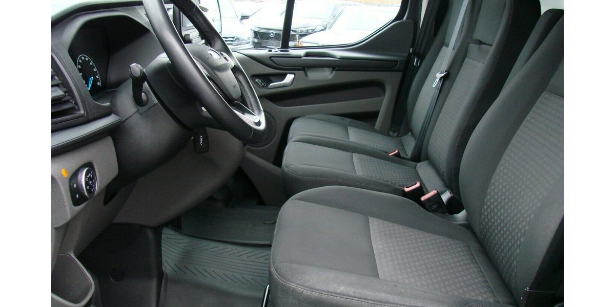 Ford Transit Custom Titanium 320 L2 H2 Behindertengerec 46.628 km 39.990 &euro; Falkensee 14612