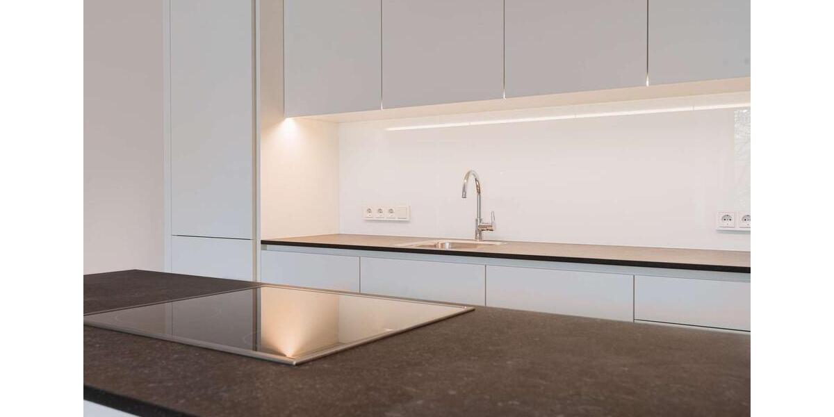 Etagenwohnung Berlin Tempelhof-Schöneberg - 2 Zimmer, 79 m&sup2;, 2.100&euro; | Angebot:26255362