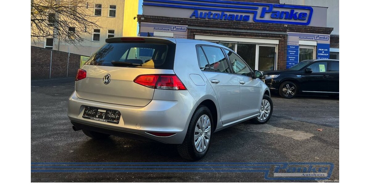 VW Golf VII BMT*Navi*Tempo*SHZ*Tel.*Touch* 120.529 km 8.990 &euro; Berlin 13187