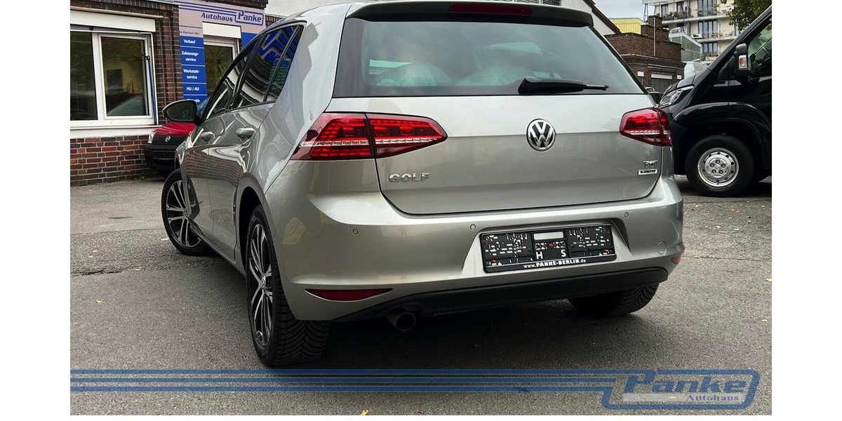 VW Golf VII Allstar BMT*PDC*Xenon*SHZ*Tempo* 94.457 km 12.990 &euro; Berlin 13187