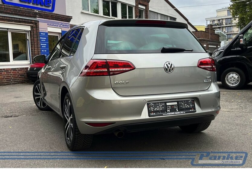 VW Golf VII Allstar BMT*PDC*Xenon*SHZ*Tempo* 94.457 km 12.990 € Berlin 13187