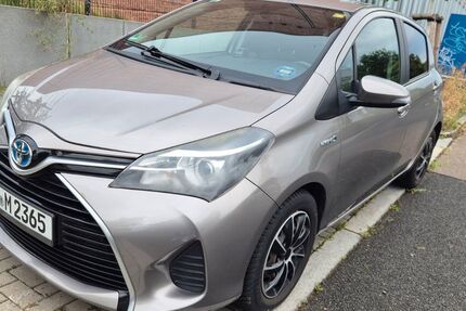 Toyota Yaris 61.500 km 11.000 &euro; Berlin 12355