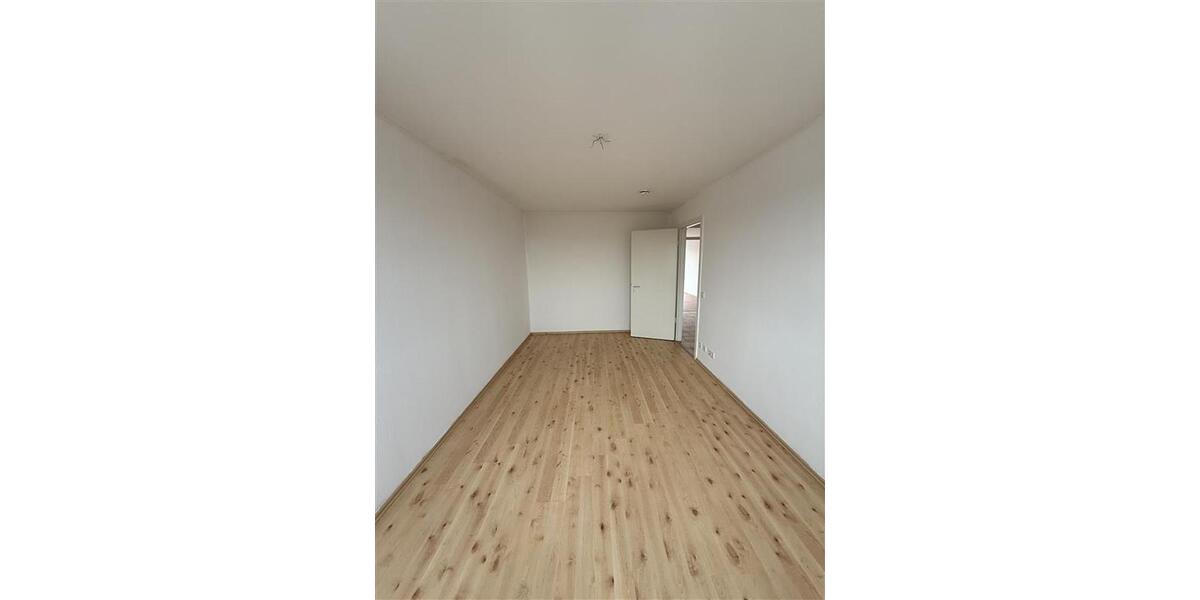 Etagenwohnung Falkensee - 3 Zimmer, 89 m&sup2;, 1.044&euro; | Angebot:25236228