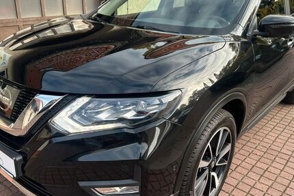Nissan X-Trail 135.631 km 13.900 &euro; Berlin 13059