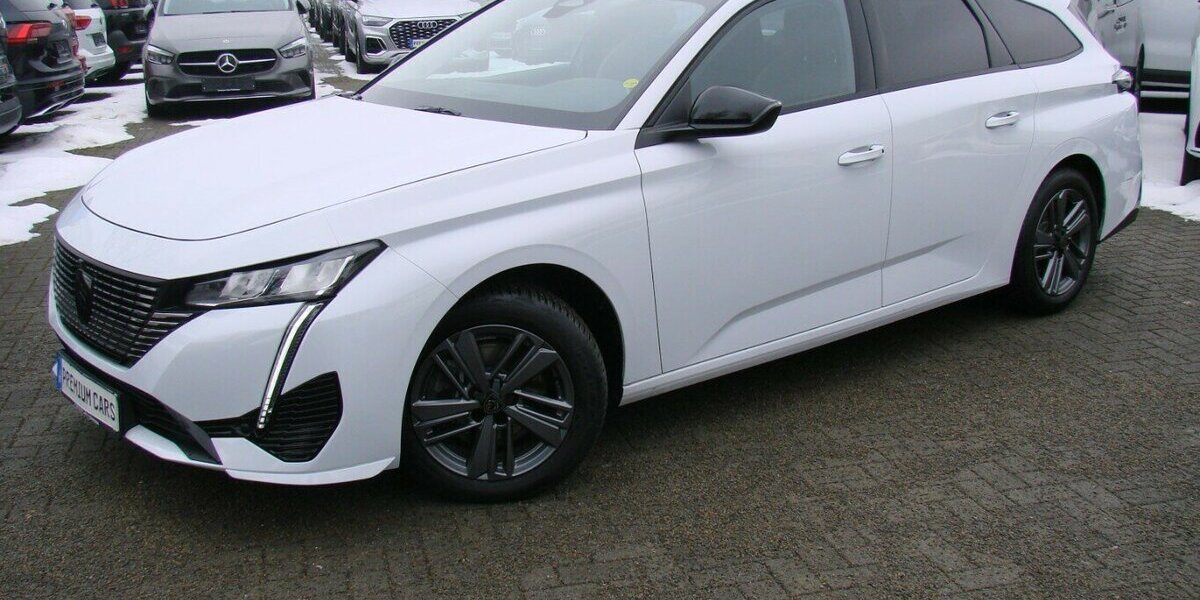 Peugeot 308 1.5L Allure ACC AHK LED Navi Kamera 34.524 km 23.980 &euro; Falkensee 14612