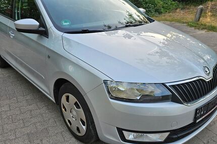 Skoda Rapid 121.000 km 6.500 &euro; Berlin 13353