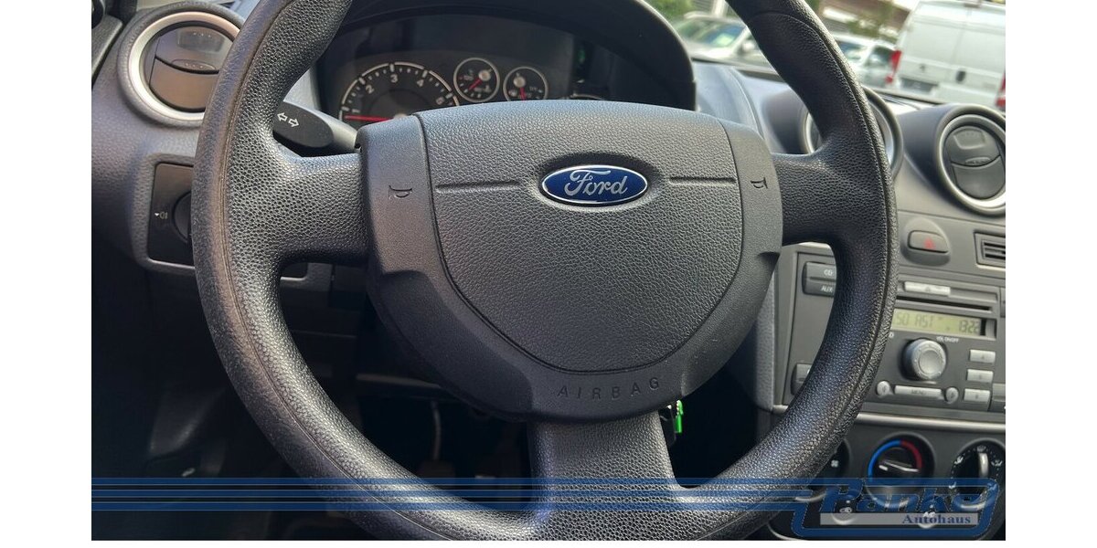 Ford Fiesta Ambiente 1.3*Radio/CD*AUX*Klima* 245.511 km 1.790 &euro; Berlin 13187