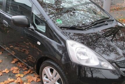 Honda Jazz 170.000 km 2.250 &euro; Berlin 12357