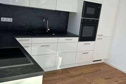 Haus zum Mieten in Berlin 3.700 € 170 m²