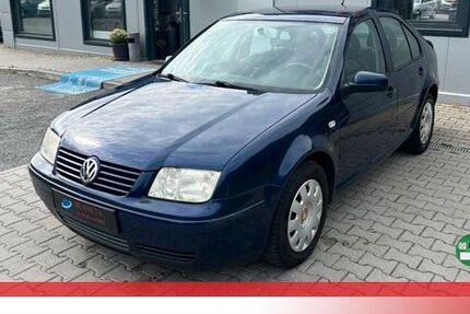 VW Bora 141.842 km 2.499 &euro; Ludwigsfelde 14974