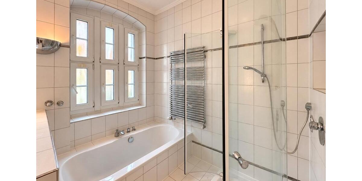 Etagenwohnung Berlin Steglitz-Zehlendorf - 5 Zimmer, 145 m&sup2;, 2.685&euro; | Angebot:27702990