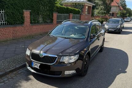 Skoda Superb 197.000 km 8.999 &euro; Hennigsdorf 16761