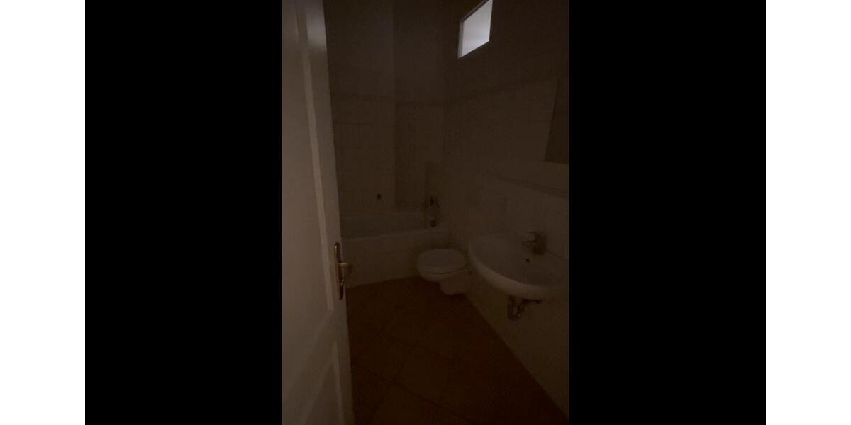 Erdgeschoßwohnung Berlin Friedrichshain-Kreuzberg - 2 Zimmer, 80 m&sup2;, 1.745&euro; | Angebot:26321506