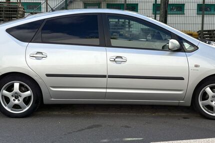 Toyota Prius 299.999 km 4.199 &euro; Berlin 13351