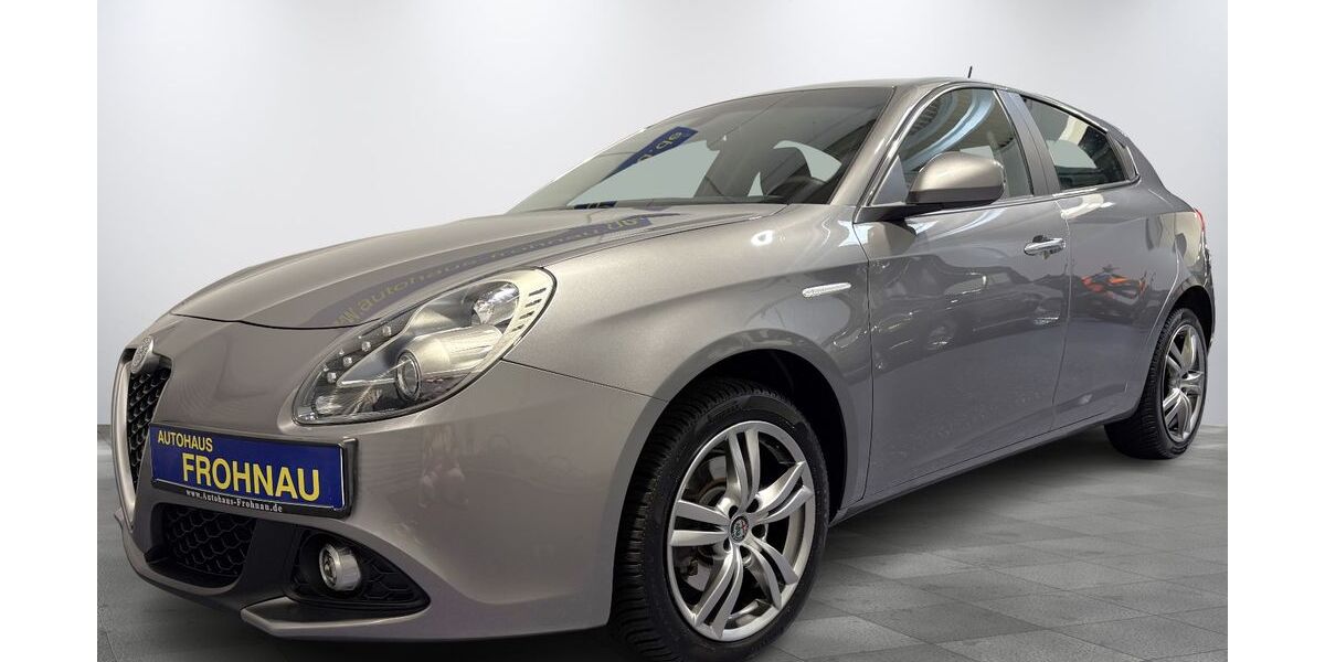 Alfa Romeo Giulietta 88.421 km 13.980 € Berlin 13467