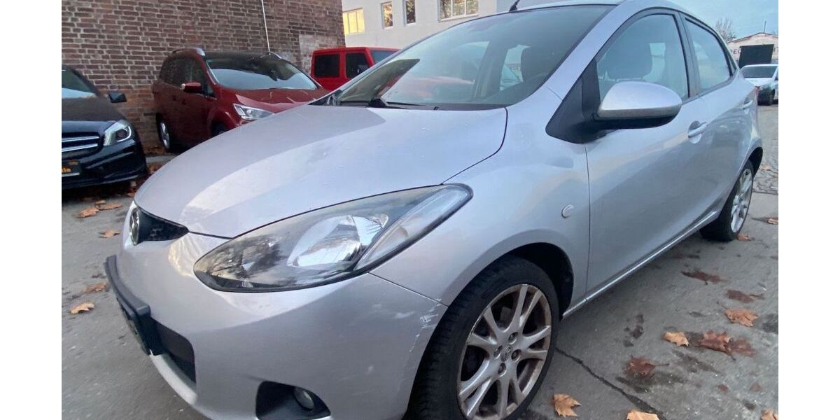 Mazda 2 99.000 km 4.690 &euro; Berlin-Lichtenberg 10365