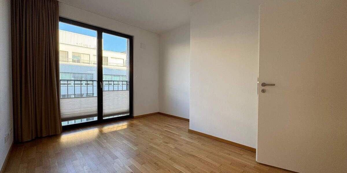 Etagenwohnung Berlin Mitte - 4 Zimmer, 107 m&sup2;, 2.400&euro; | Angebot:24727218