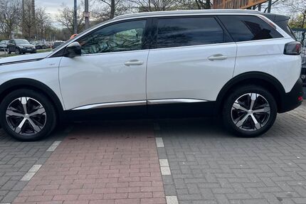 Peugeot 5008 39.000 km 22.990 &euro; Berlin 12353