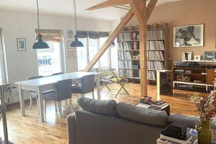 Dachgeschoss Wohnung mit Panorama im Zentrum Berlins nahe Warschauer Brücke - 3 zimmer