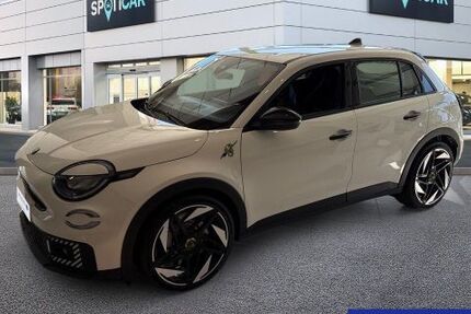 Abarth 600e 5.000 km 40.880 &euro; Berlin 13088
